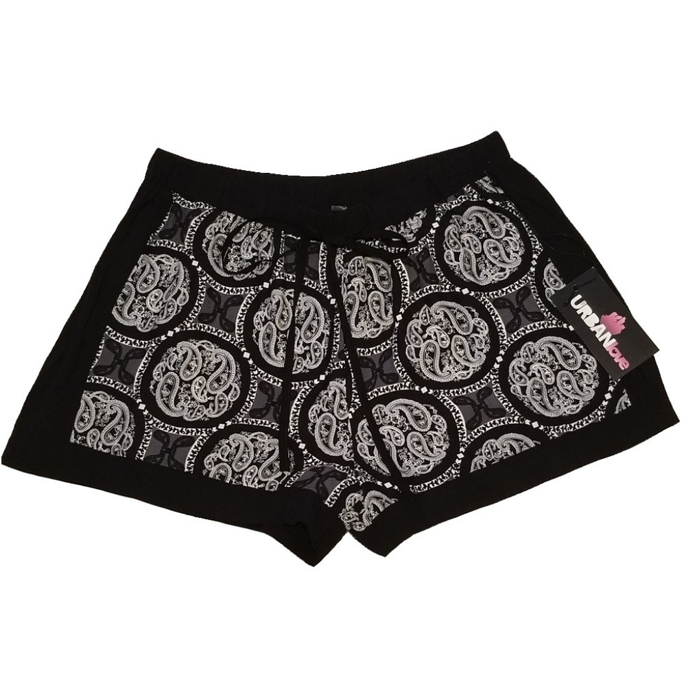 Urban Love Black/White Print Shorts